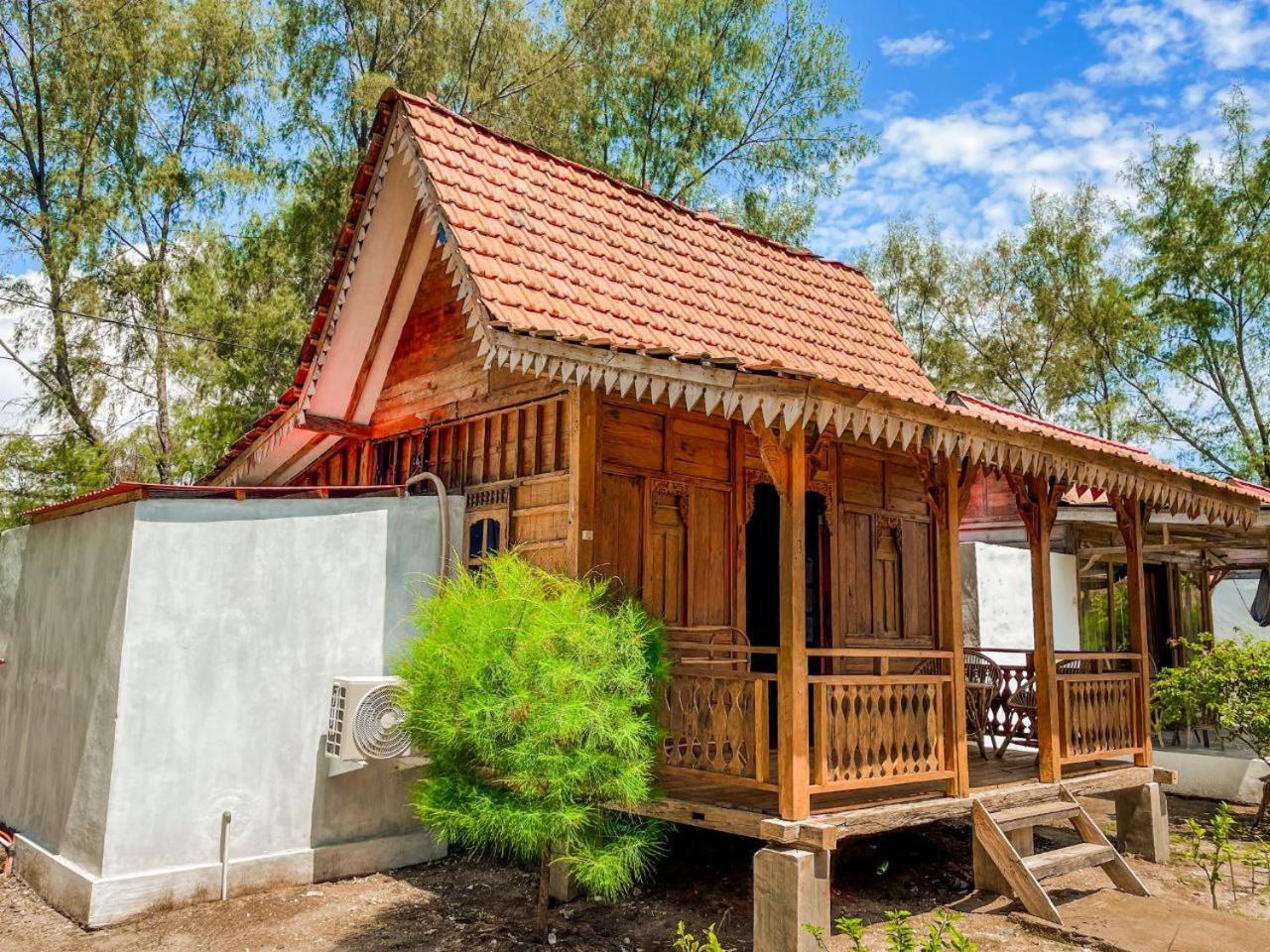 Mimpi Bungalow ギリ島 エクステリア 写真